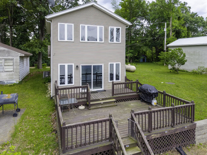 Listing Image 4
