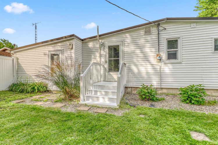 Listing Image 22