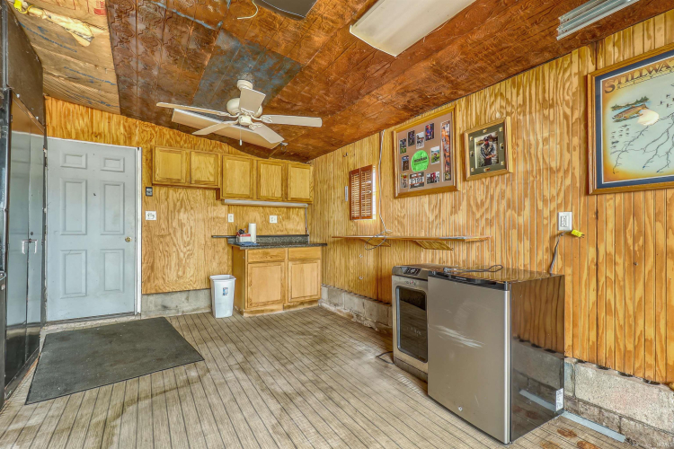 Listing Image 28