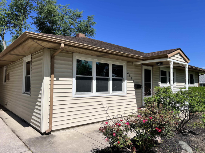 Listing Image 3