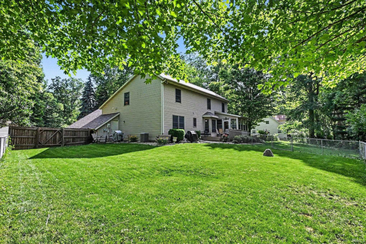 Listing Image 17