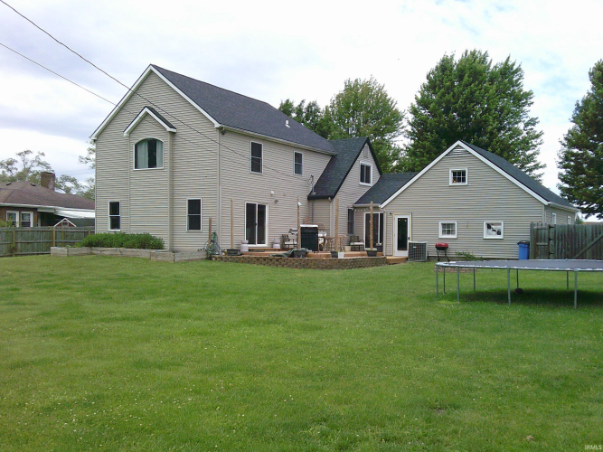 Listing Image 3