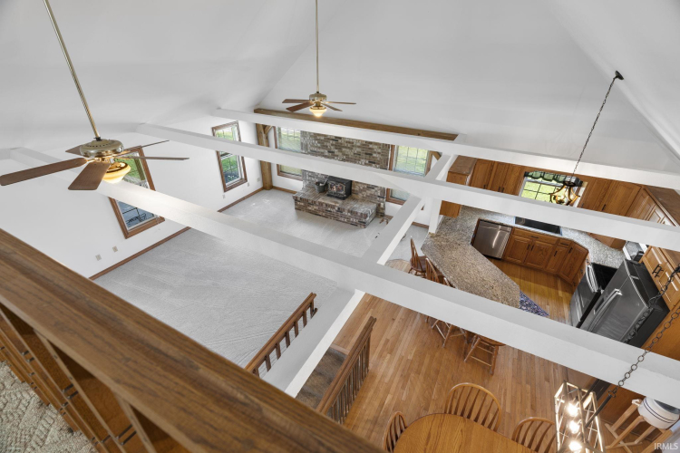 Listing Image 12