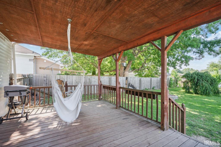Listing Image 16