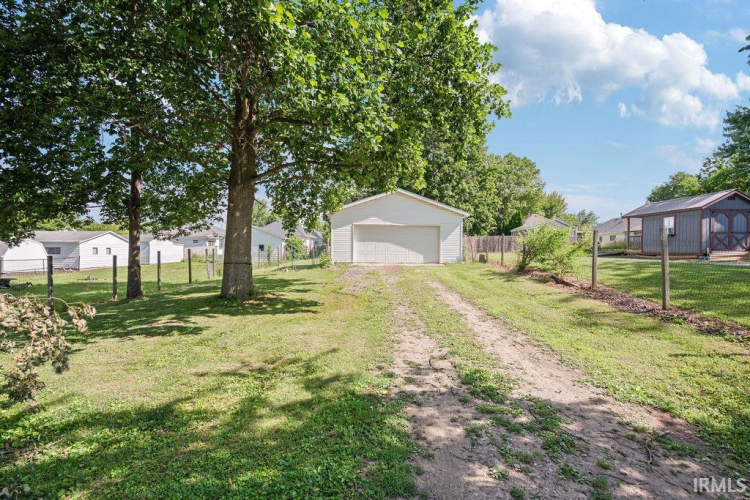 Listing Image 20