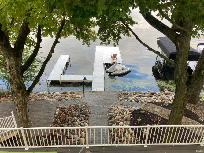 Listing Image 3
