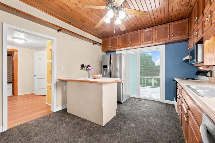 Listing Image 16