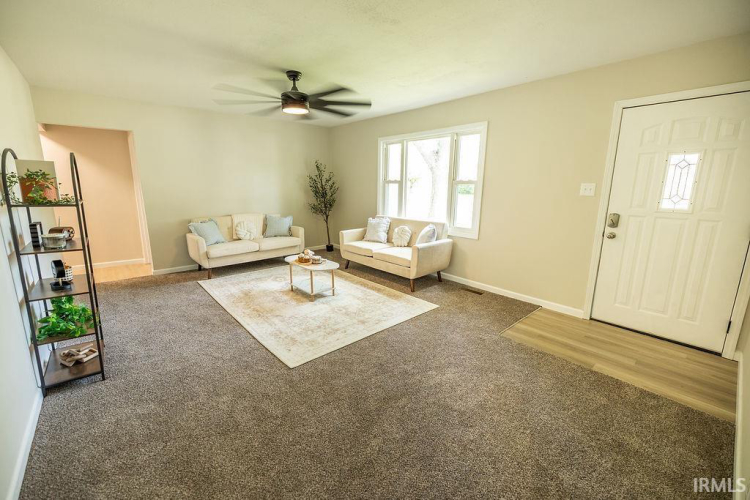 Listing Image 3