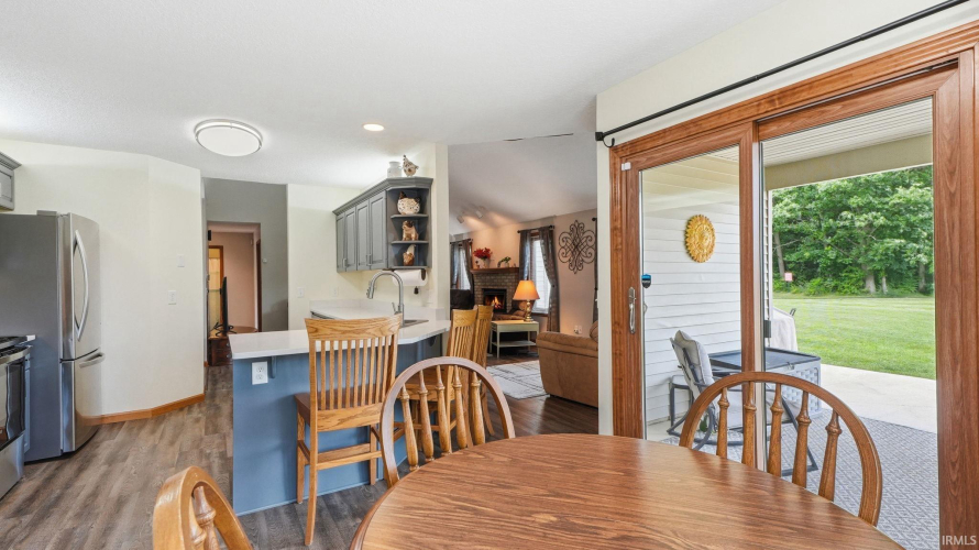 Listing Image 14