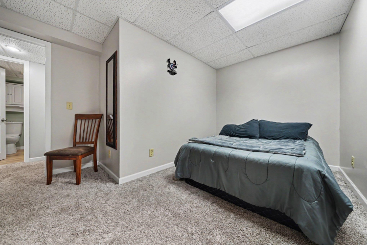 Listing Image 32