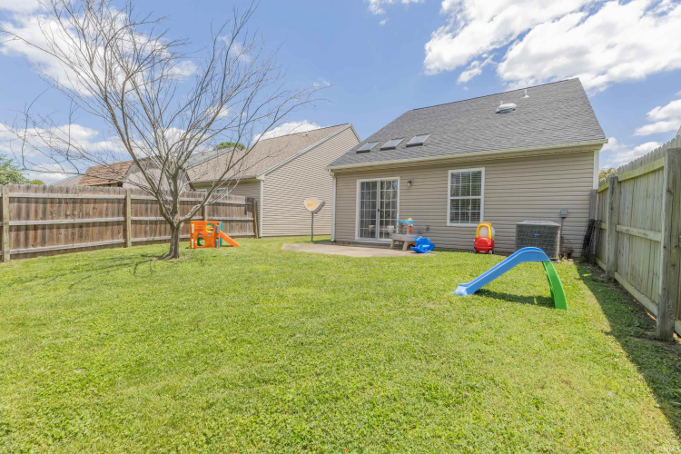 Listing Image 17