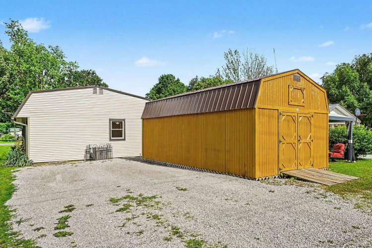 Listing Image 19