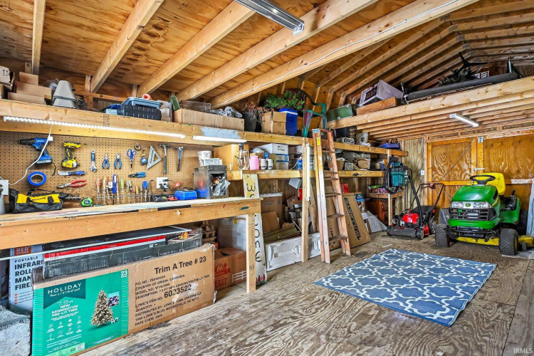 Listing Image 20