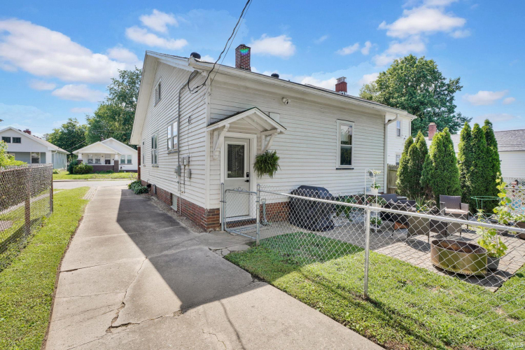 Listing Image 25