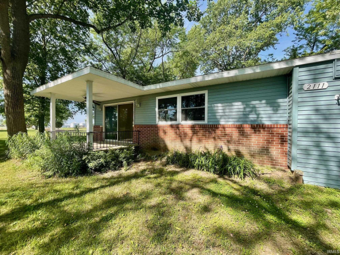 Listing Image 10