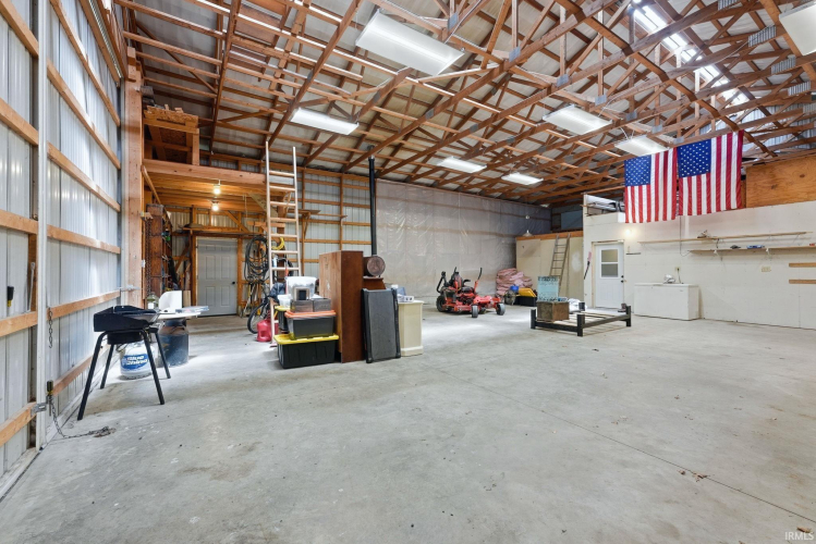 Listing Image 33