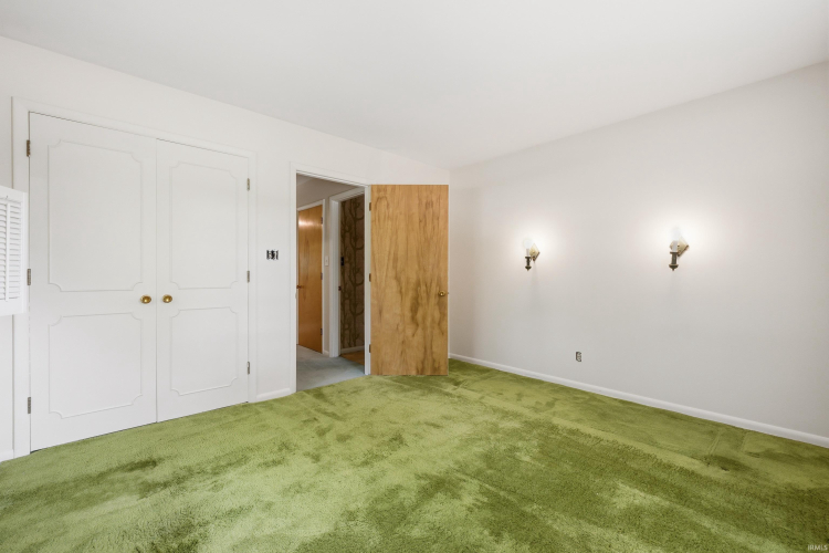 Listing Image 43