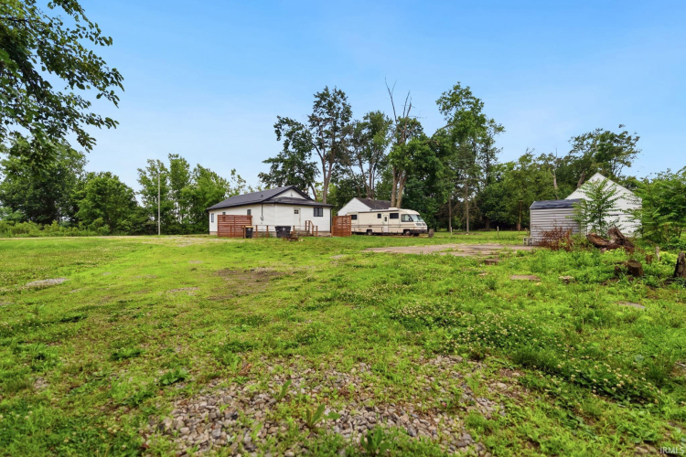 Listing Image 35