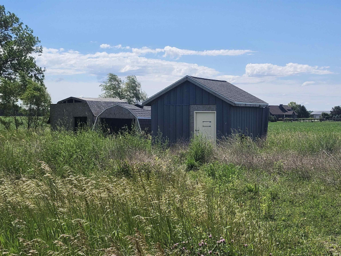 Listing Image 11
