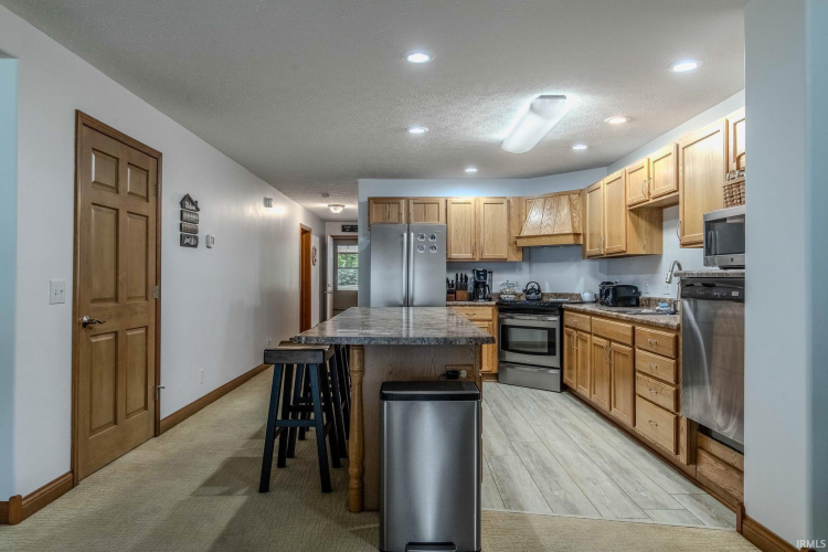 Listing Image 14