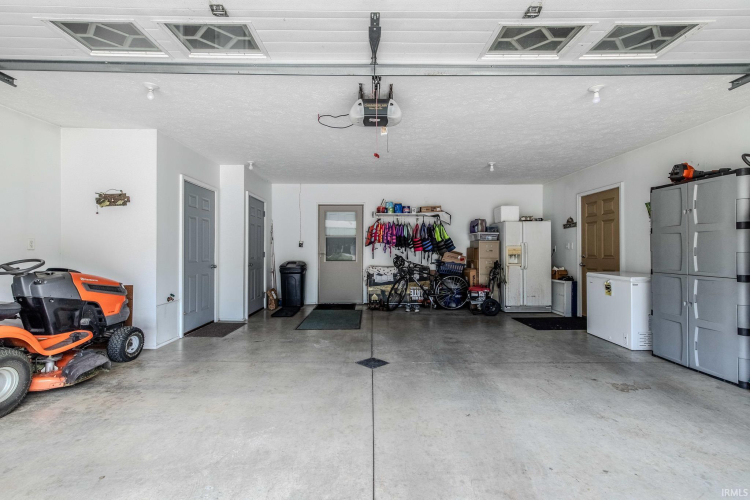 Listing Image 29