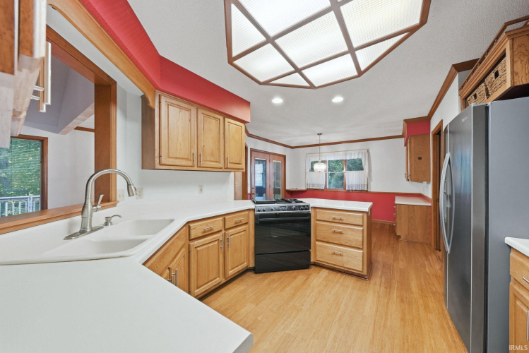 Listing Image 13