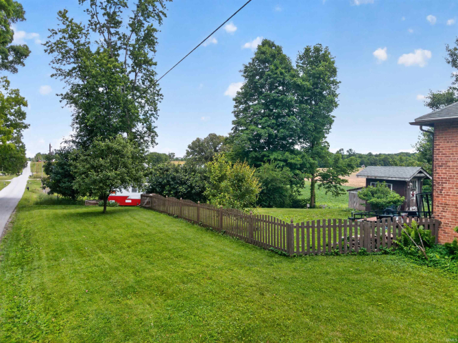 Listing Image 11