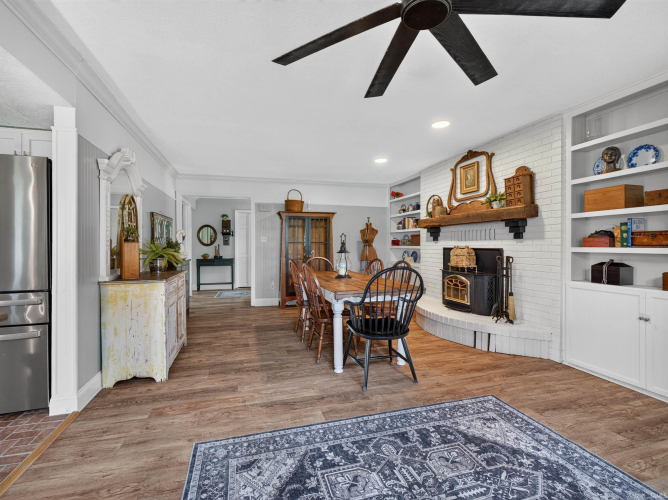 Listing Image 22