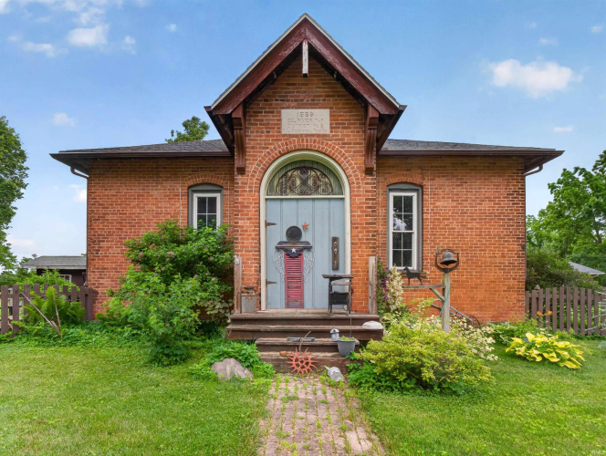 Listing Image 9