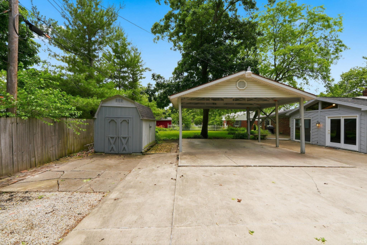 Listing Image 43