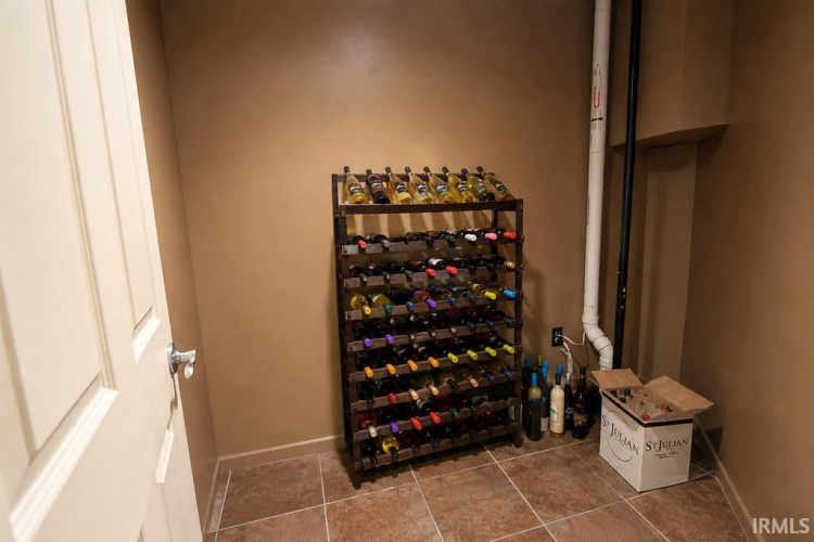Listing Image 30