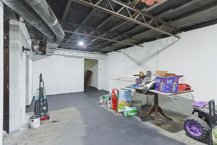 Listing Image 26