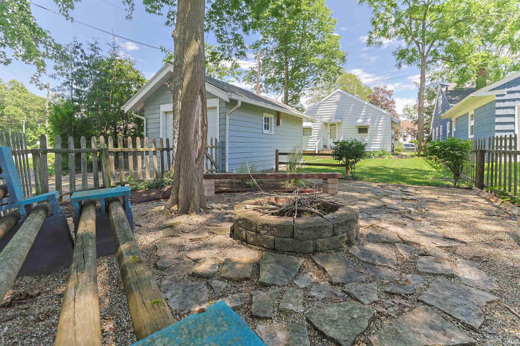 Listing Image 46