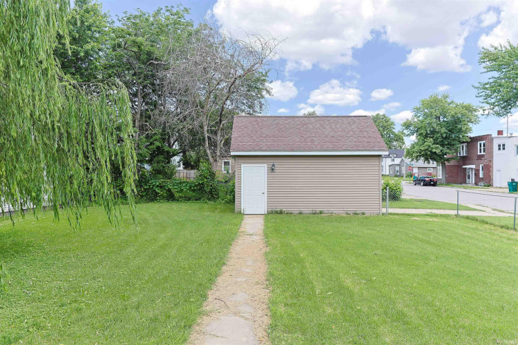 Listing Image 27