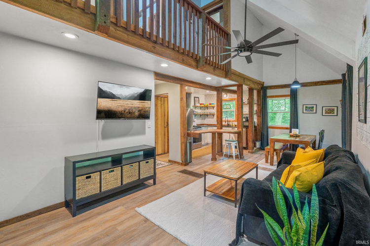 Listing Image 14