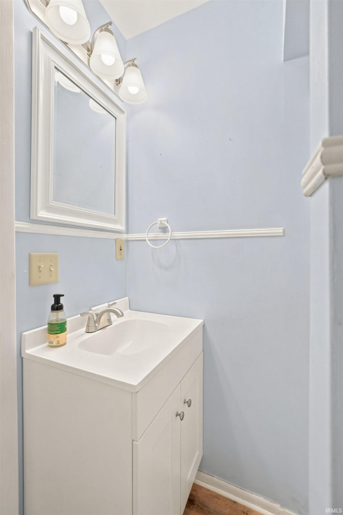 Listing Image 20
