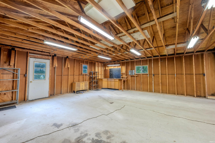 Listing Image 33