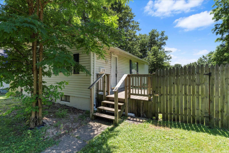 Listing Image 3
