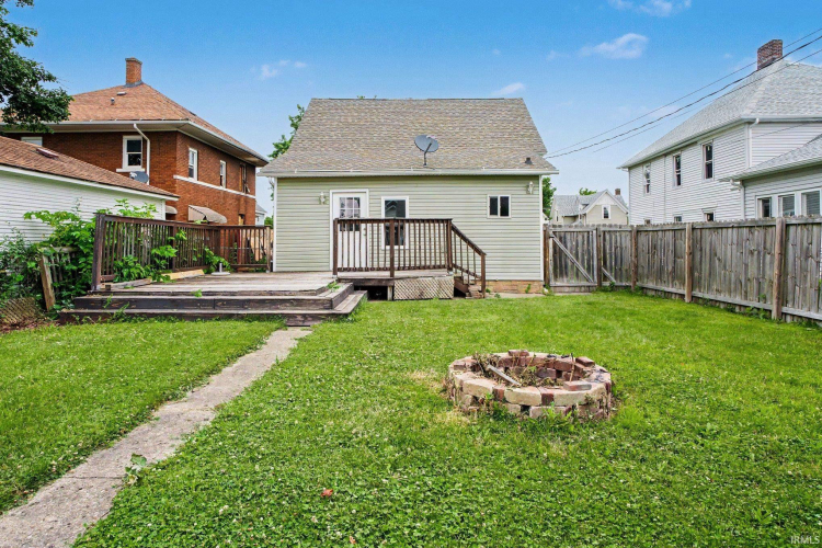 Listing Image 16