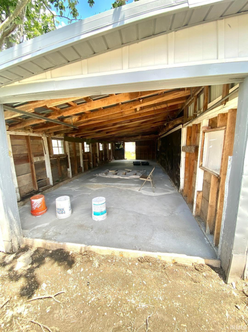 Listing Image 36