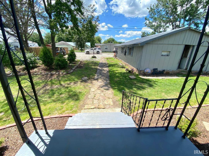 Listing Image 7