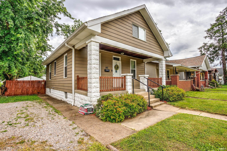 Listing Image 3
