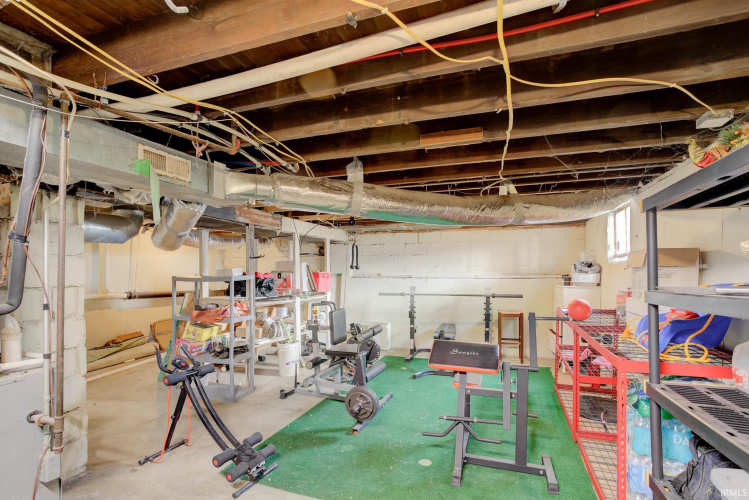 Listing Image 32