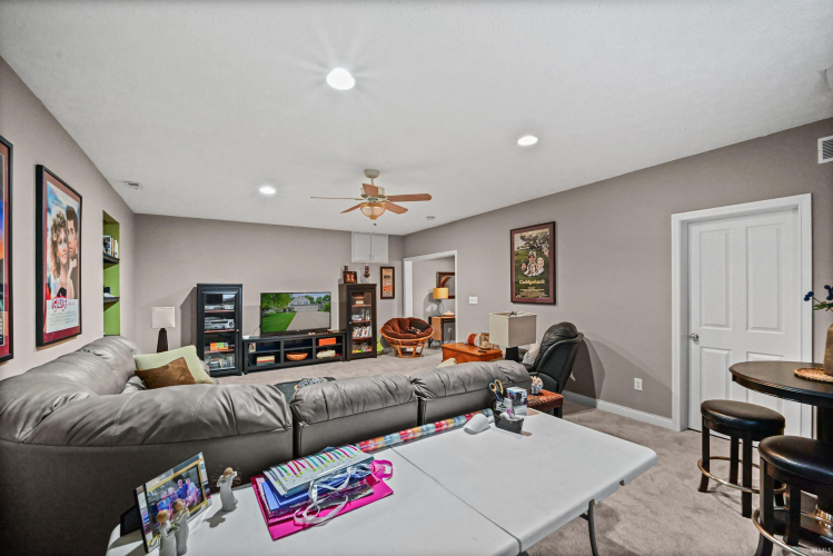Listing Image 29