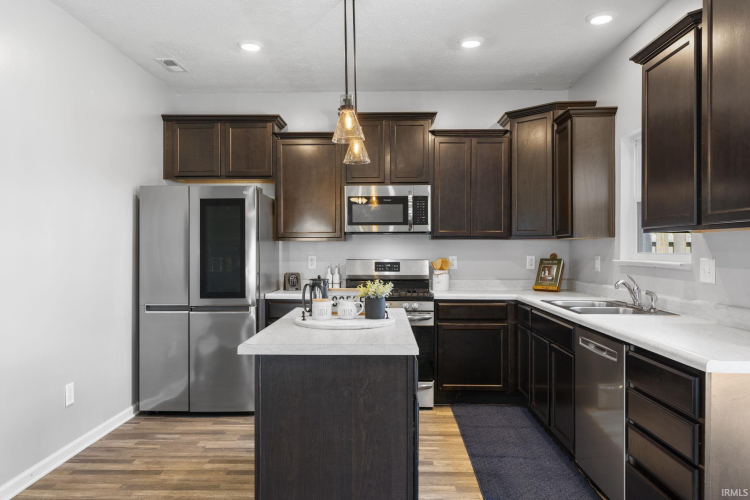 Listing Image 13