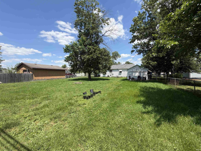 Listing Image 16