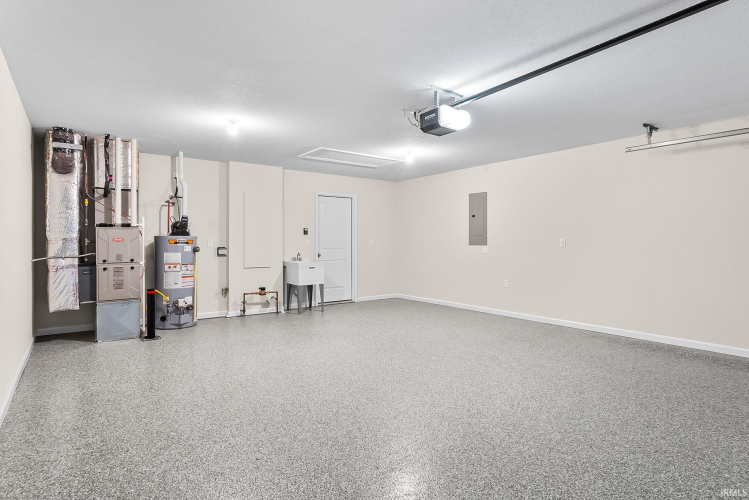 Listing Image 50