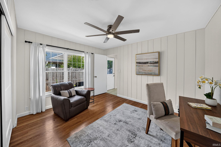 Listing Image 16