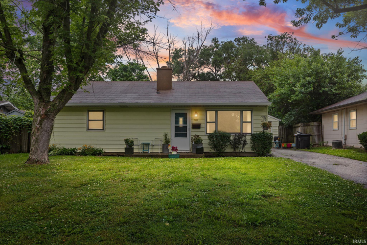 Listing Image 3