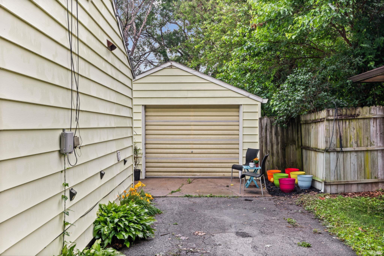 Listing Image 22